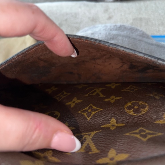 NOT FOR SALE POSHMARK HAS NOT REMOVED THIS LISTING - Picture 10 of 15